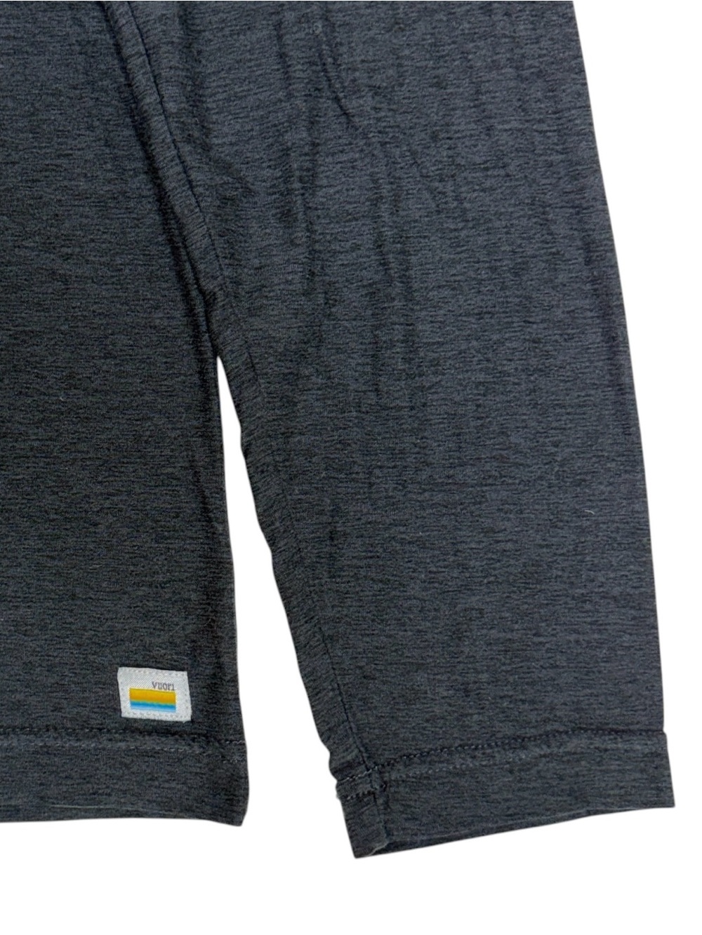 Vuori Shirt Men Medium Grey Strato Tech Tee Long Sleeve Performance Stretch V126 - Picture 3 of 7